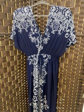 Flowy Navy and White Paisley Maxi Dress